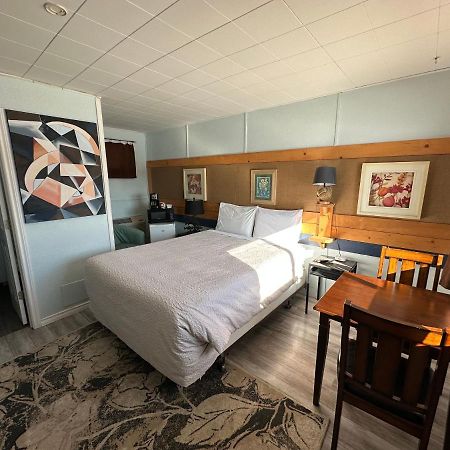 Pinecrest Motel Nipigon Екстер'єр фото