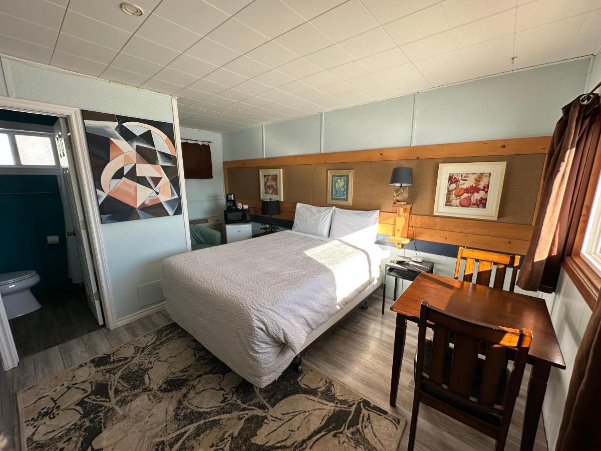 Pinecrest Motel Nipigon Екстер'єр фото