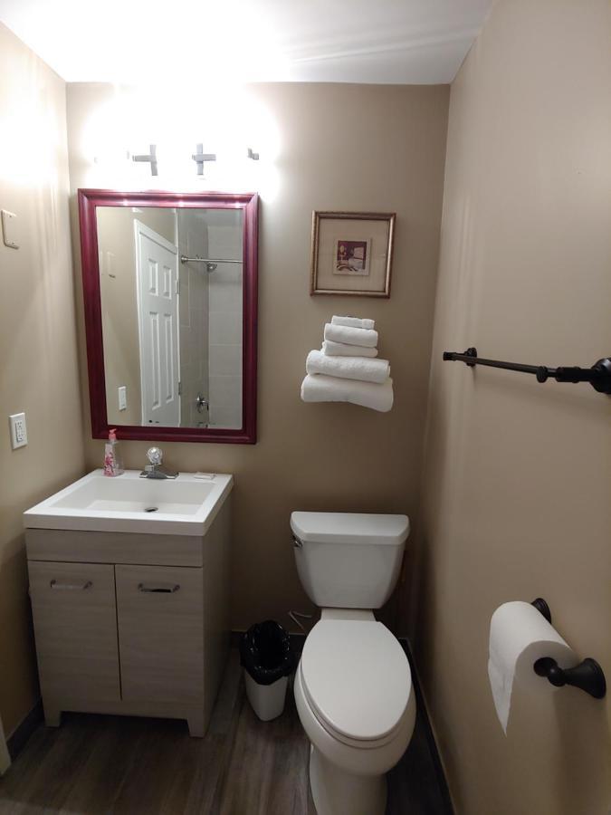 Pinecrest Motel Nipigon Екстер'єр фото